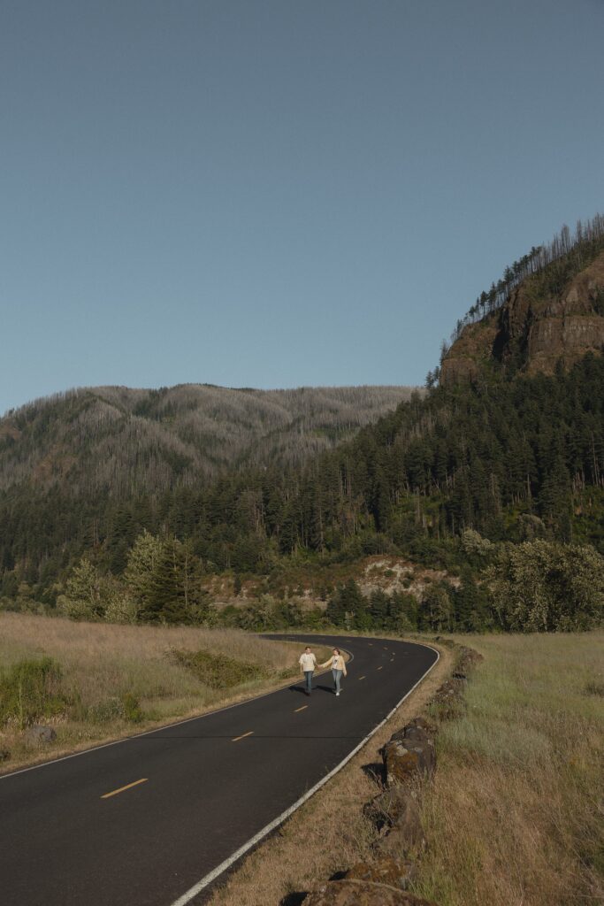 Golden hour engagement photos in the Columbia River Gorge