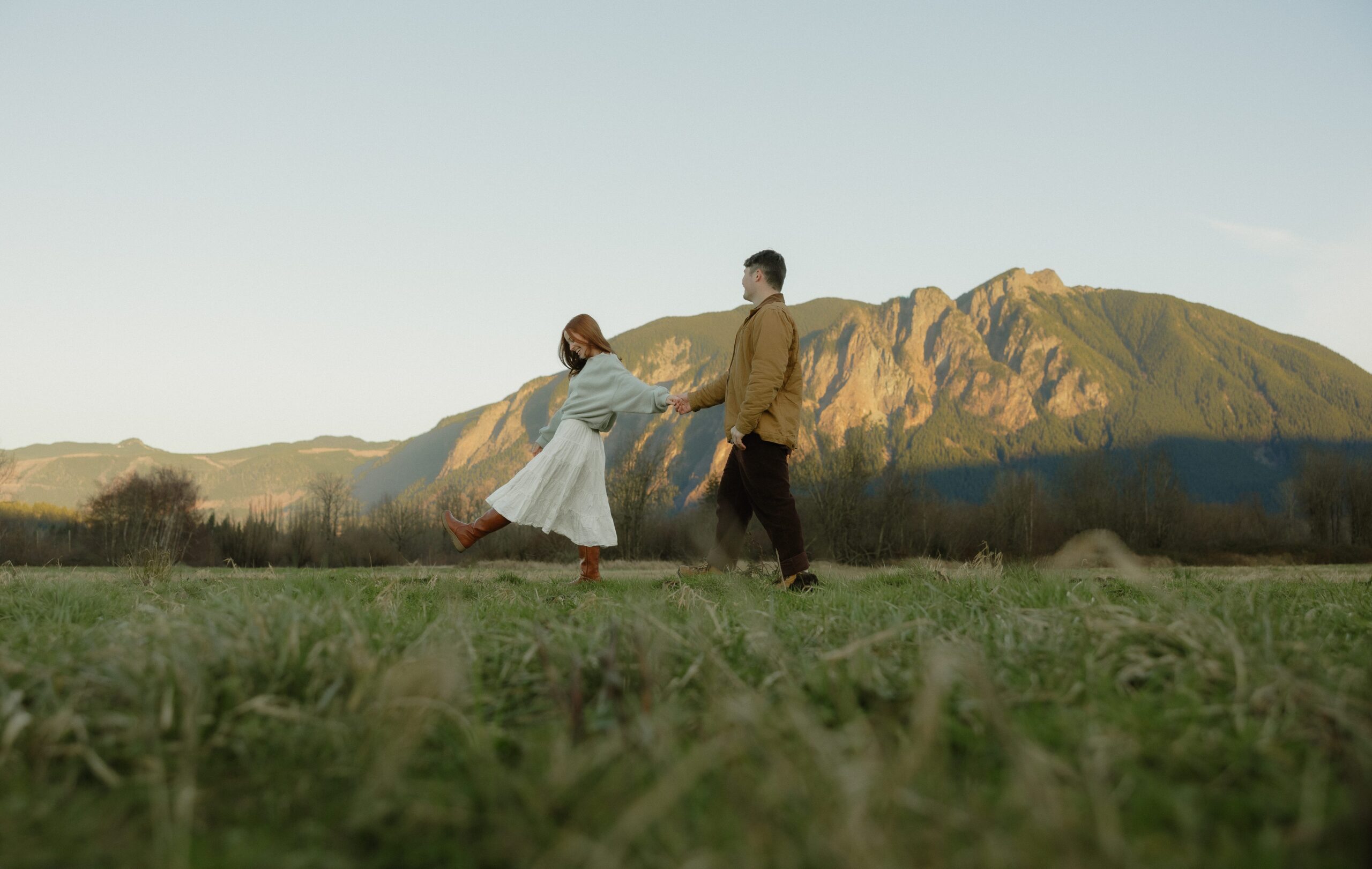 Snoqualmie Valley engagement session with Mount Si in the background
